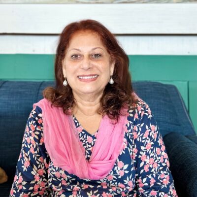 Dr. Urusa Fahim